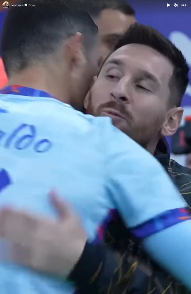 中后卫超长奔袭破门，帅炸了