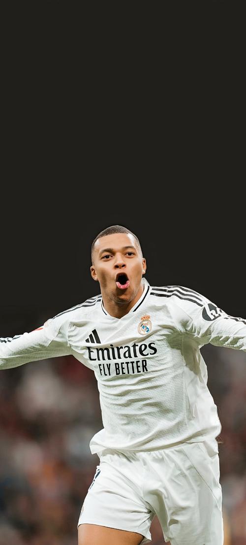 贴地斩助国米取胜，卡洛斯-奥古斯托打进生涯欧冠处子球（低射制胜助国米告捷，卡洛斯-奥古斯托收获欧冠处子球）