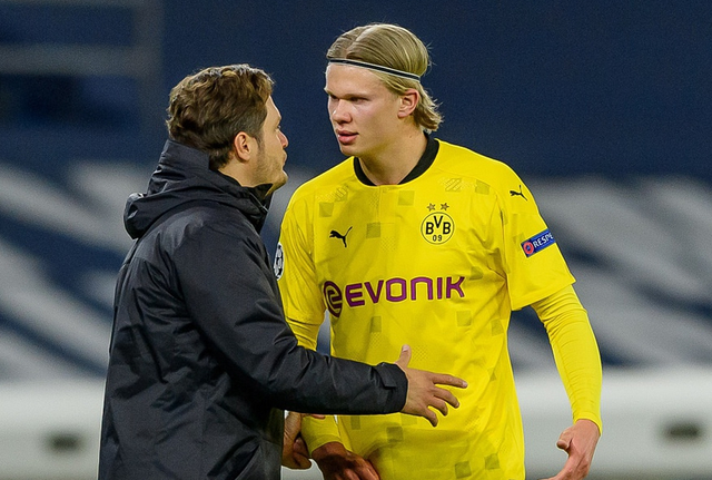 半场战报：弗赖堡2-0美因茨，格里福建功，库布勒破门