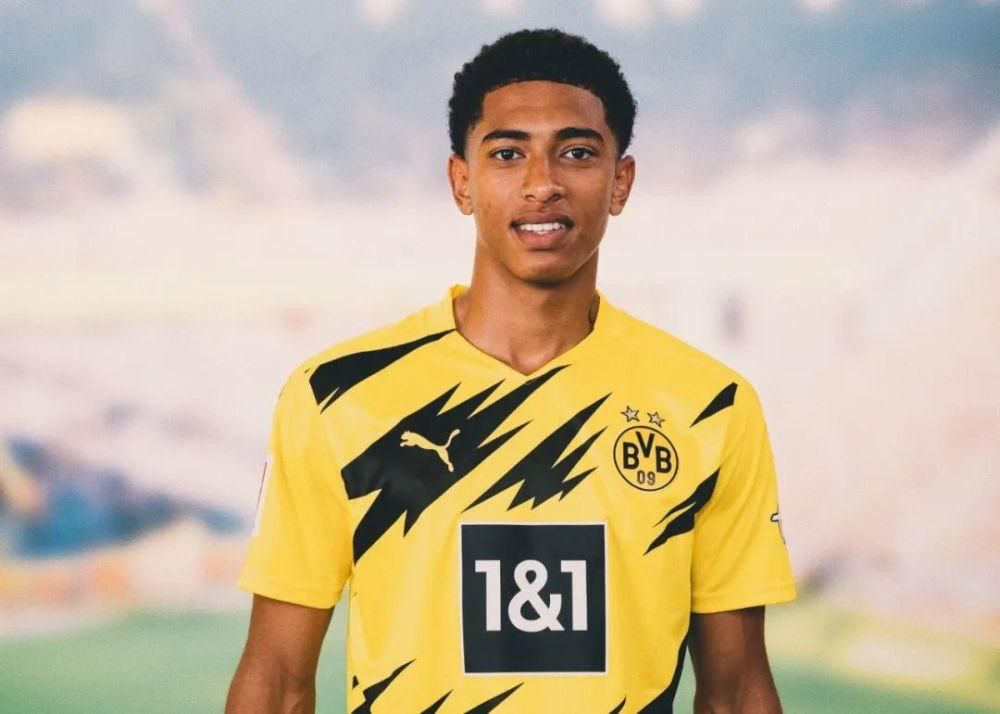 双红会18亿欧元大战！数据示曼联难破10年魔咒（双红会18亿欧总身价对决：数据称曼联恐难打破十年魔咒）