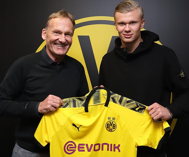 马明宇隔空给邵佳一加油：非常期待佳一率领国足走出低谷