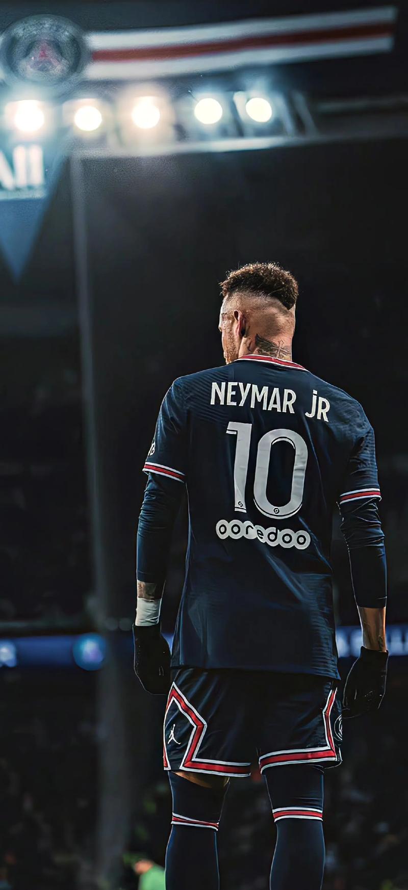 查理·哈迪（Charlie Hardy）等待5个月后终于签约曼联。