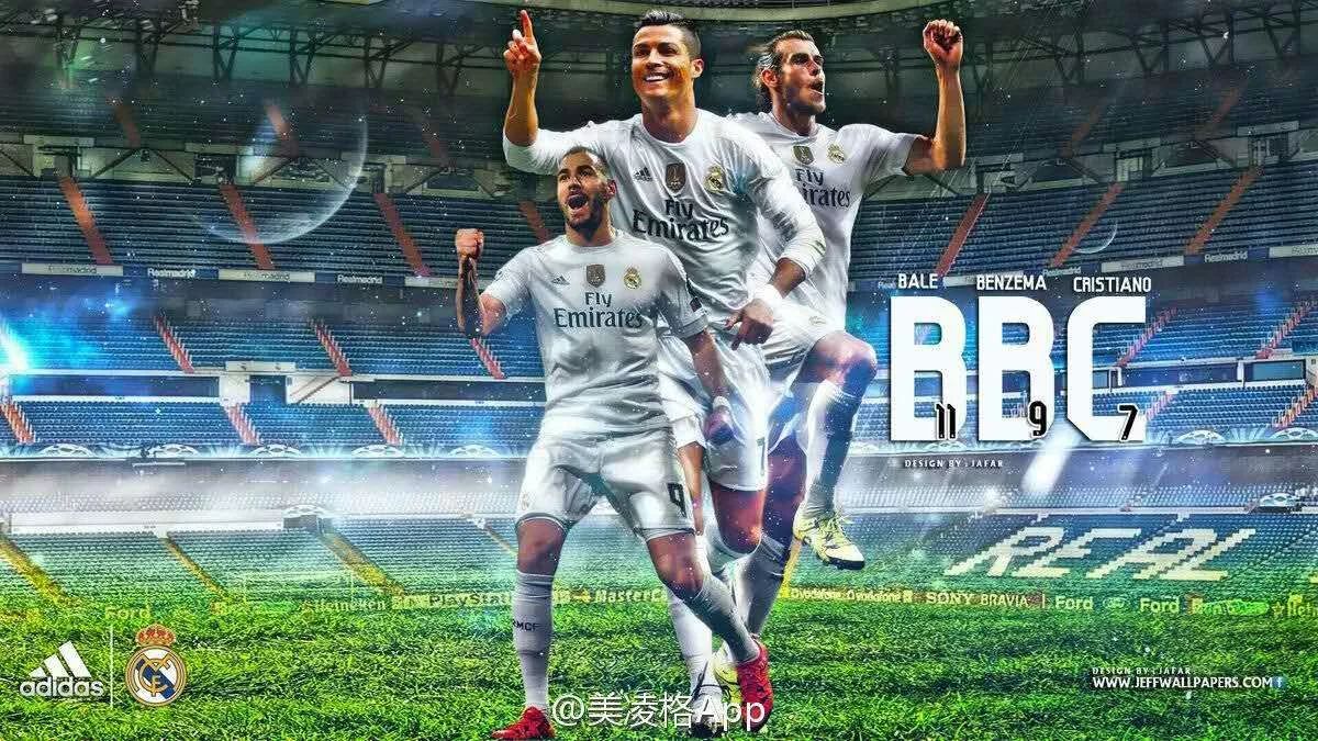 C罗被罚下后，看台上的爱尔兰球迷模仿他做出的哭泣手势