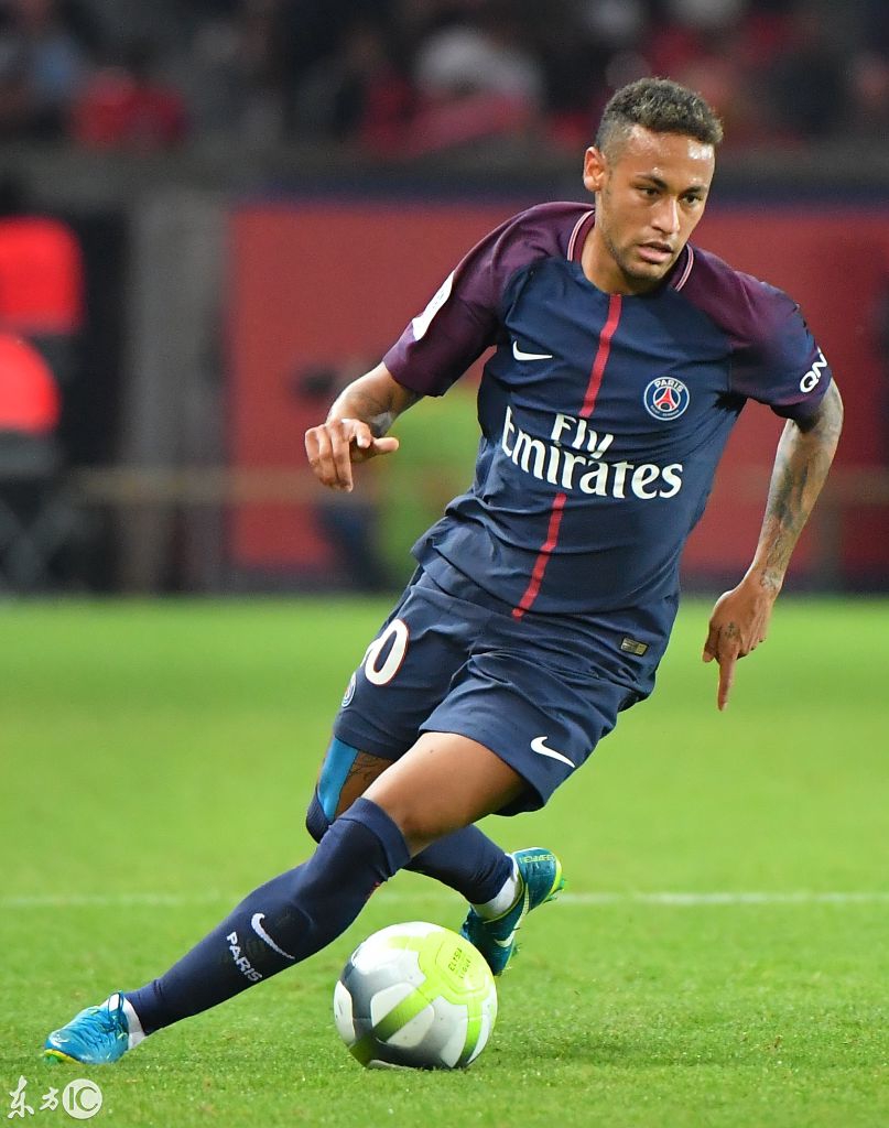 余力生以2小时06分38秒赢得瓦伦西亚马拉松，创英马历史第二佳绩，展现跨项实力，称霸铁三项目。