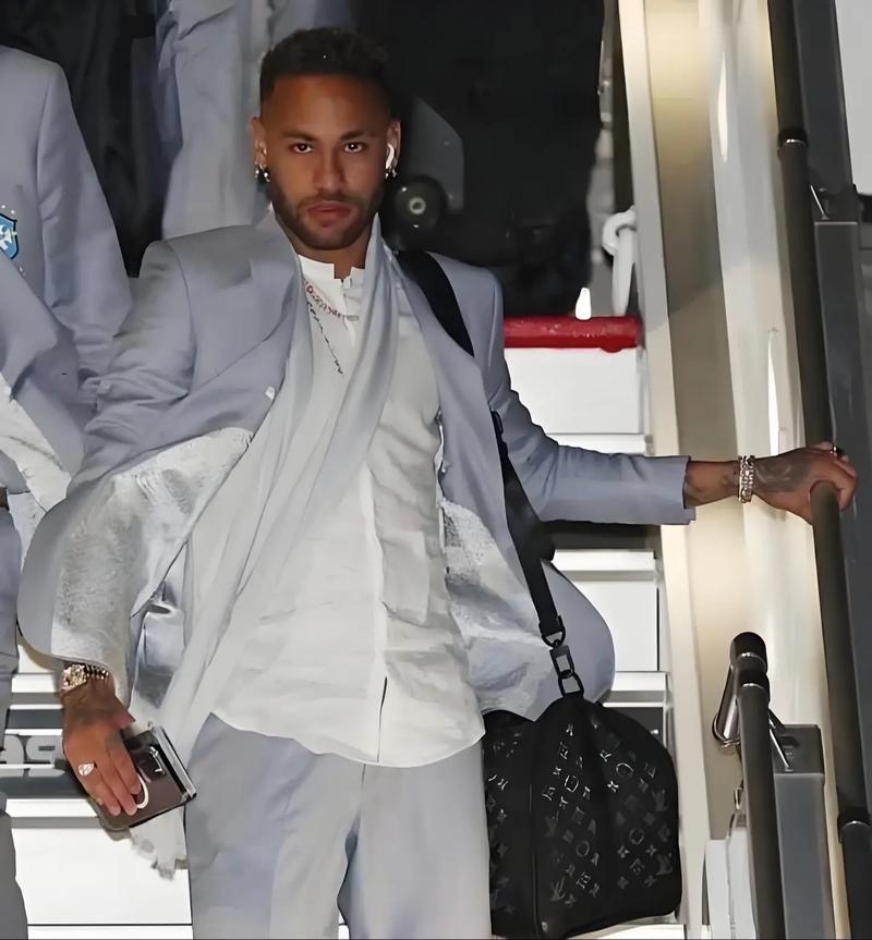 非洲杯前瞻：科特迪瓦开启卫冕征程，莫桑比克预选赛表现出色（非洲杯前瞻：科特迪瓦踏上卫冕之旅，莫桑比克预选赛发挥亮眼）